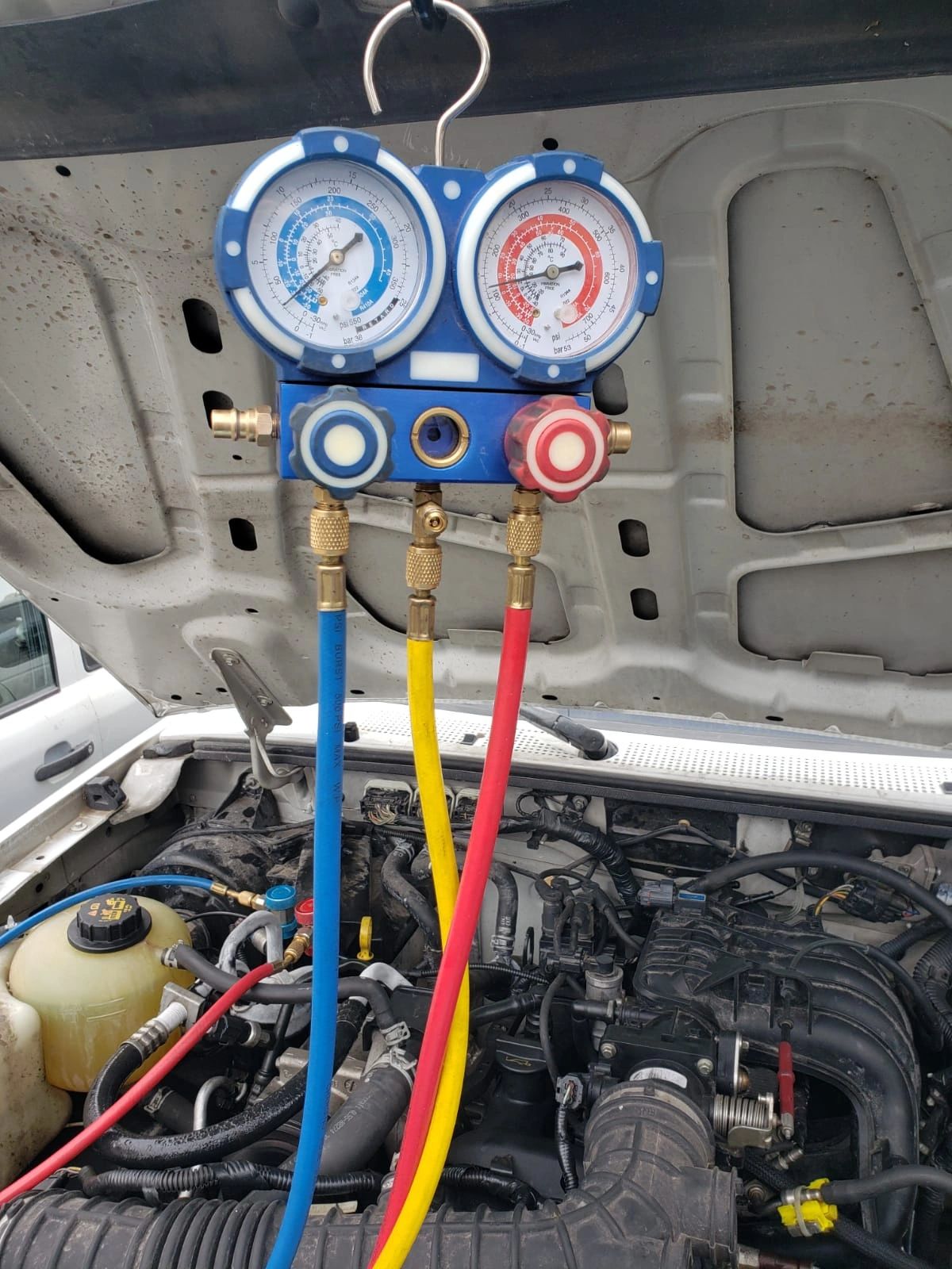 Manómetros profesionales de diagnóstico de A/C automotriz